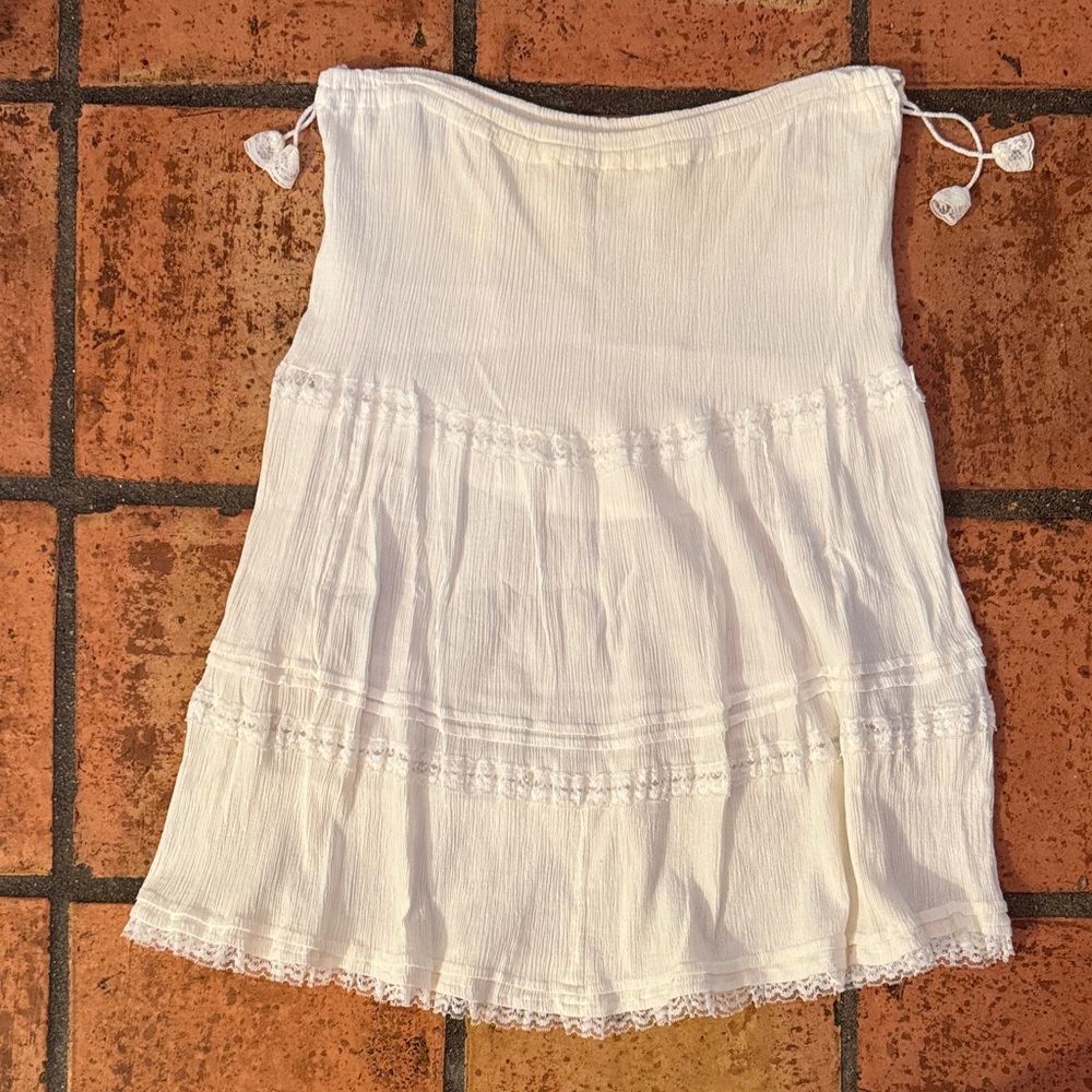 Vintage White Skirt. 100% cotton.